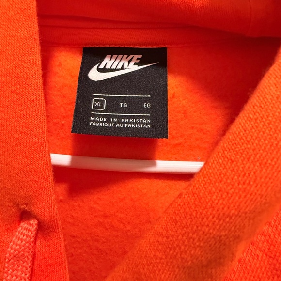 Nike Men's Bright Orange Hoodie - Picture 2 of 2